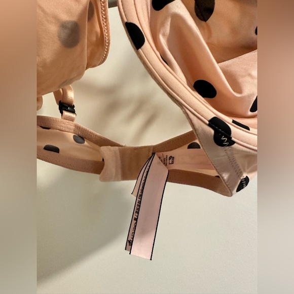 Victoria’s Secret bra - Picture 3 of 4